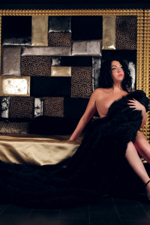 Escort girl Милана