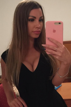 Escort girl Бритни