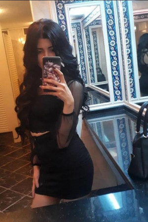 Индивидуалка Мелана