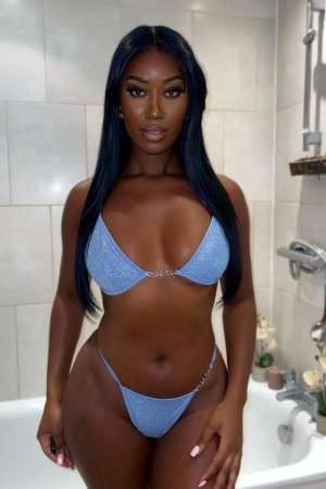 Escort girl Victoria